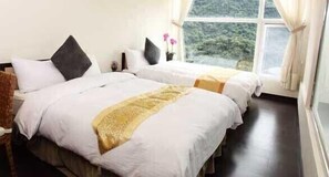 Lits pliants/supplémentaires, Wi-Fi gratuit, draps fournis