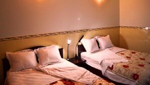 Phòng, quang cảnh hồ bơi