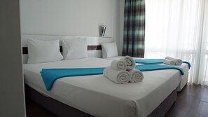 Standard Room, 1 Double or 2 Single Beds, Balcony | Minibar, in-room safe, soundproofing, free WiFi - Hotel Finike Marina (Finike)