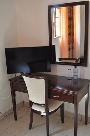 Standard Single Room, 1 Twin Bed, Hill View | Living room | TV