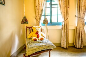 Double Room | Desk, blackout drapes, rollaway beds, free WiFi - Rabbit house hotel (Kaohsiung)