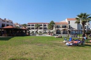 Property grounds - Mimosa Beach Hotel (Protaras)
