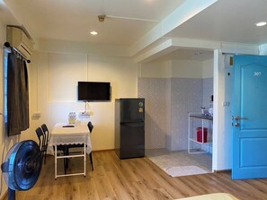 Comfort Quadruple Room | Private kitchen