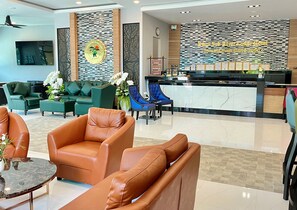 Reception - Khao Sok River Lodge Hotel (Phanom)