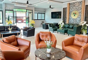 Reception - Khao Sok River Lodge Hotel (Phanom)