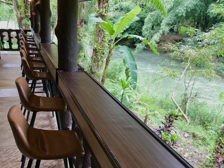 3 restaurants, breakfast, lunch, dinner served; Thai cuisine