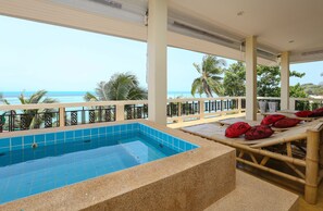 Beachfront Villa 3 Bedrooms
