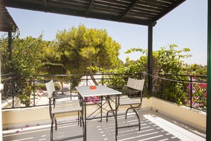 Terrace/patio - Paul's Studio (Santorini)