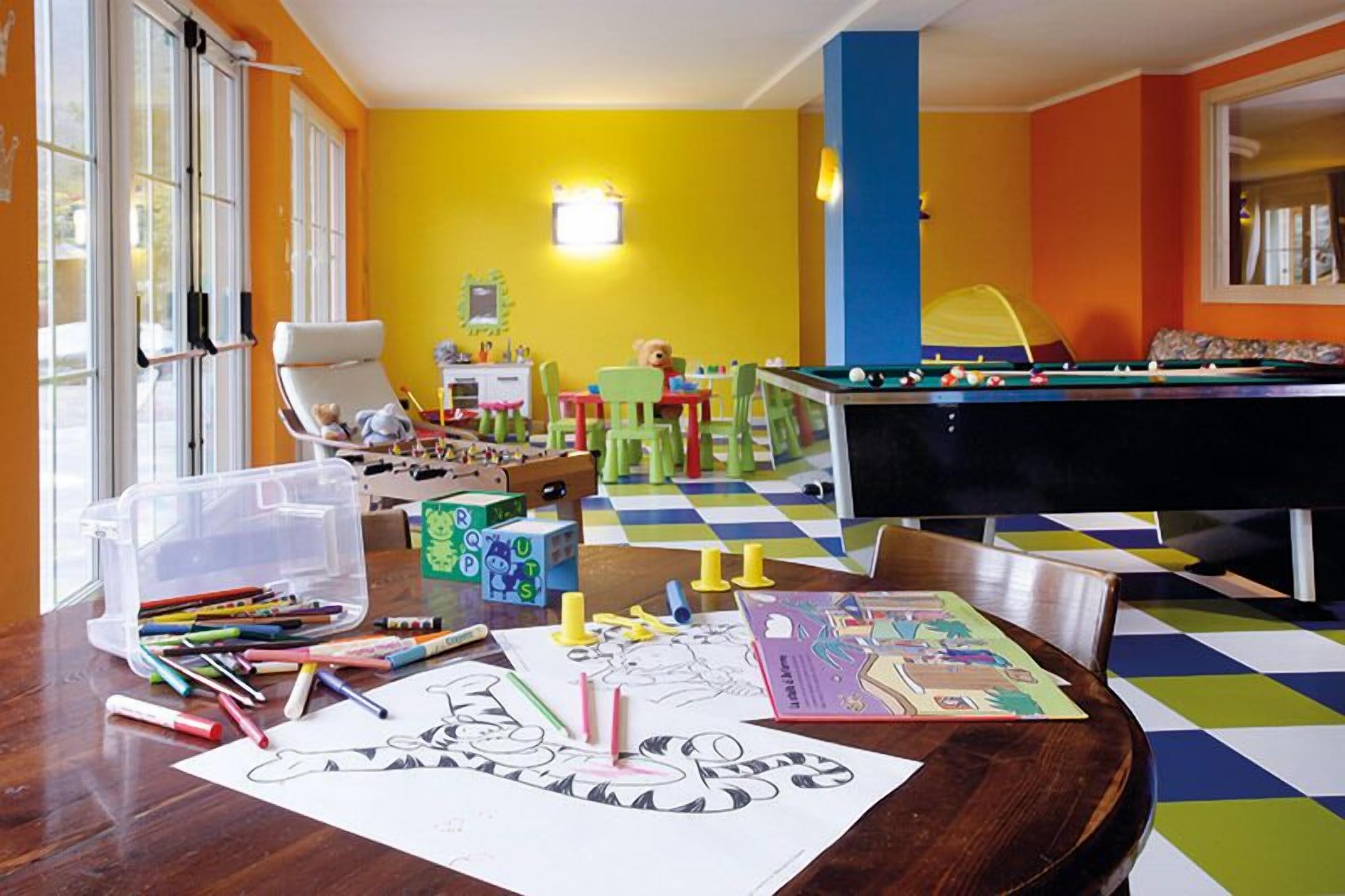 children’s play area – indoor