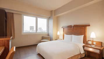 Economy Double Room | Desk, blackout drapes, soundproofing, iron/ironing board