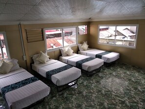 共用宿舍, 城市景觀 | 書桌、隔音、免費無線上網