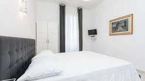 أغطية فراش متميزة ومكتب وواي فاي مجانًا