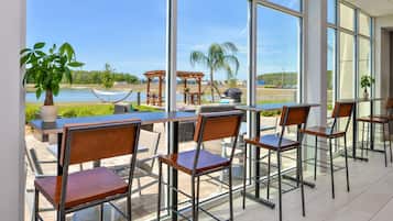 Petit déjeuner buffet compris tous les jours