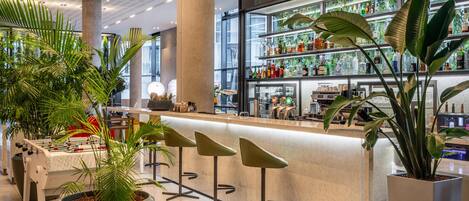 Pemandangan taman, dibuka setiap hari