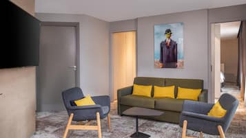 Minibar, in-room safe, individually furnished, desk