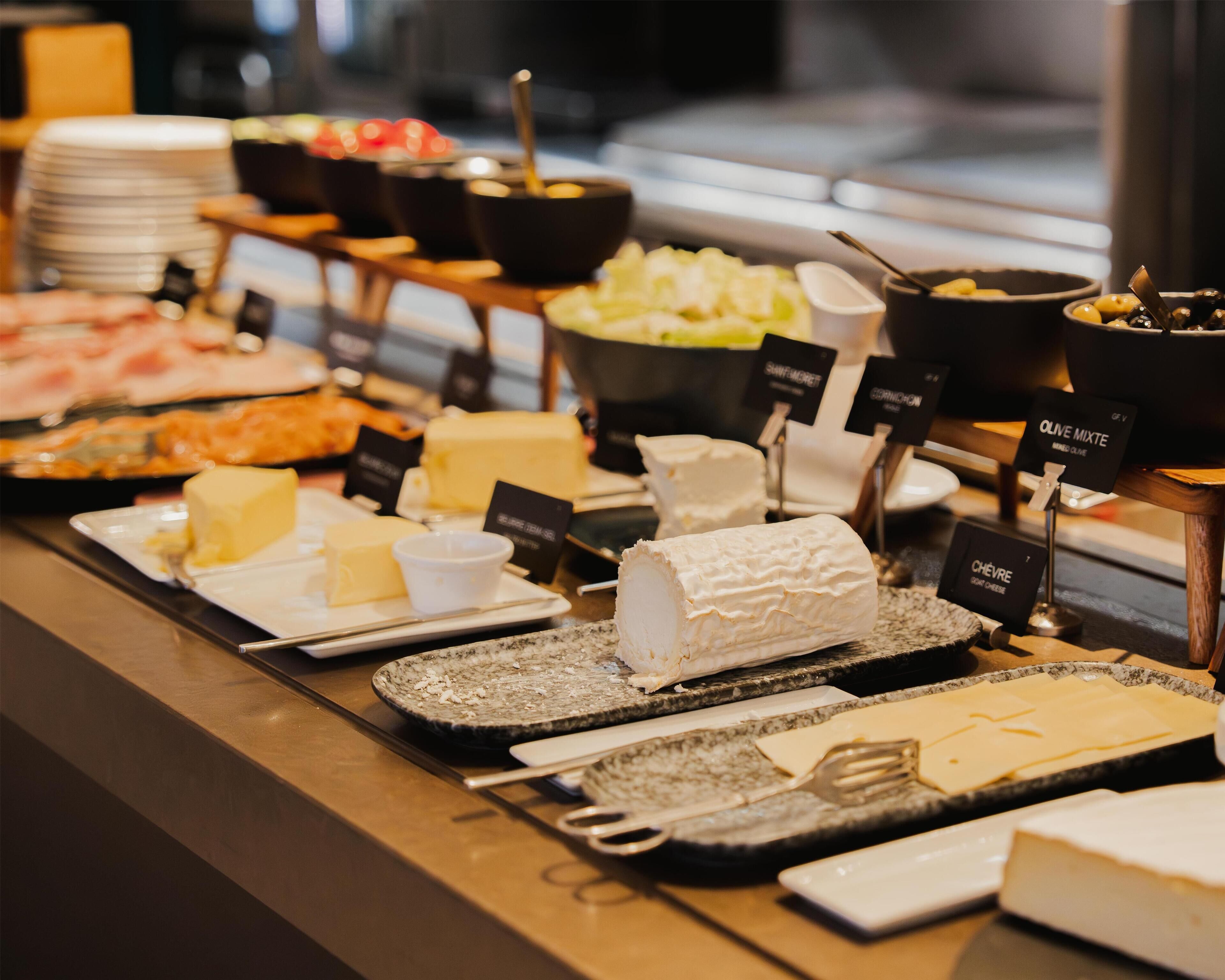 Frokostbuffé hver dag (EUR 30 per person)