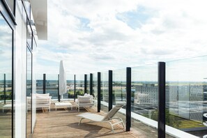 Exclusive-Suite, 1 King-Bett und Schlafsofa | Terrasse/Patio