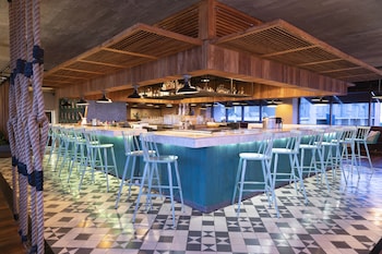 3 bars/lounges, 2 poolside bars, swim-up bar at Hyatt Centric Playa del Carmen - Downtown House & Beach House