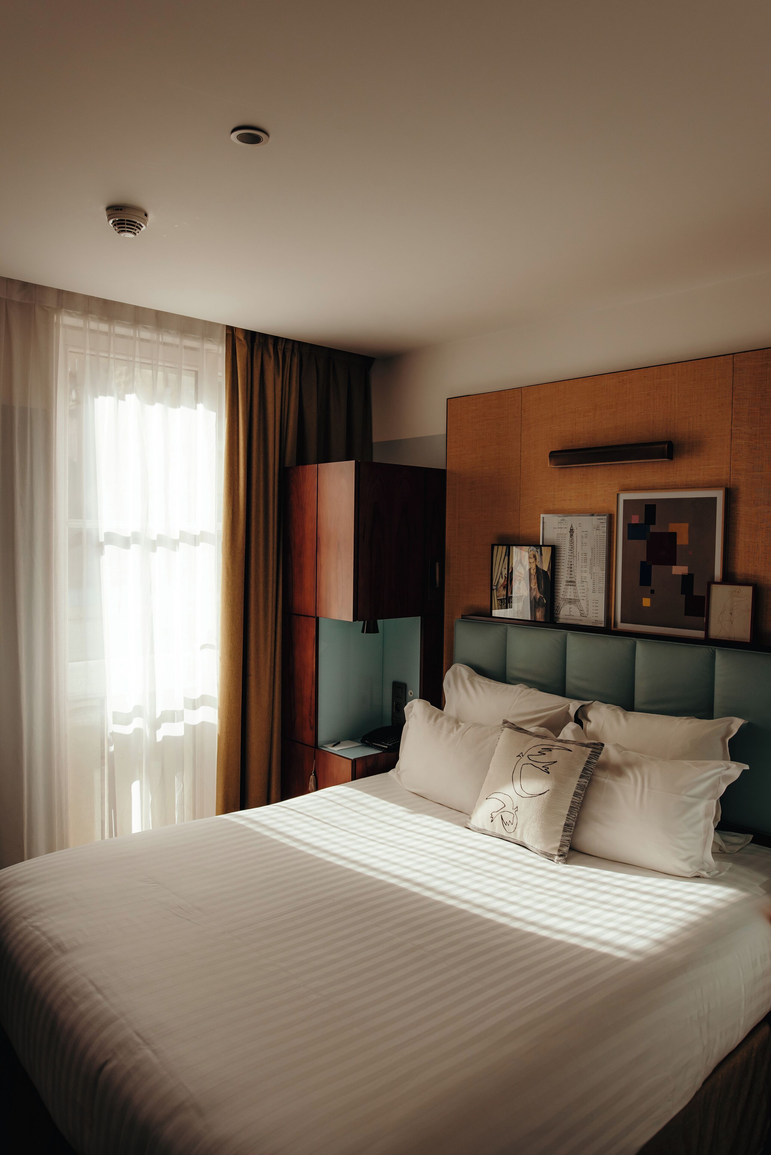 superior double room | minibar, in-room safe, desk, blackout curtains