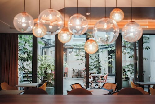 布鲁梅艾菲尔酒店