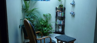 Cala Inn B&B Airport