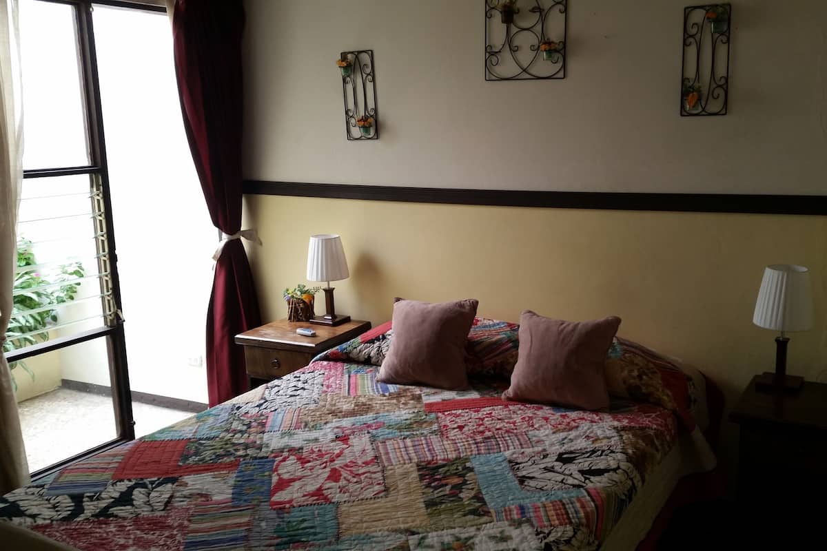 Standardzimmer, 1 Queen-Bett, eigenes Bad (Puerto Viejo)