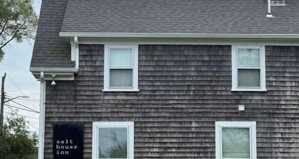 Salt House Inn