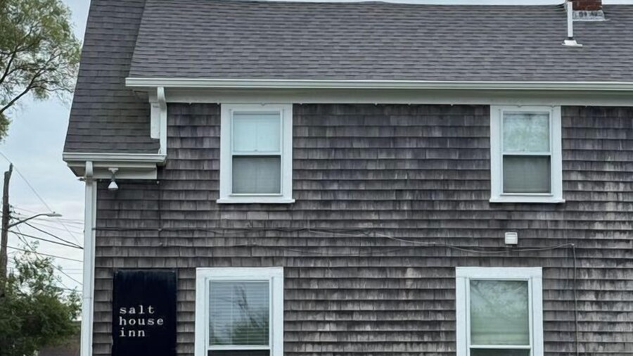 Salt House Inn