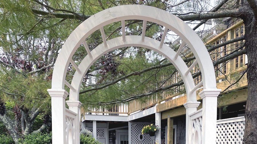 Salt House Inn