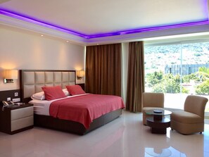 Luxury Double Room, Microwave, Pool View - Hotel Nilo (Acapulco)