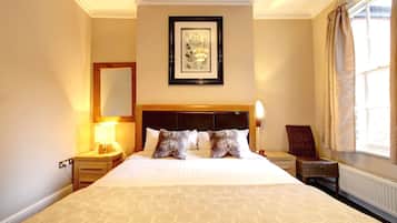 Executive Apartment, 3 Bedrooms | Individually decorated, individually furnished, desk, soundproofing