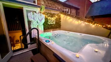 Executive Apartment, 3 Bedrooms | Terrace/patio