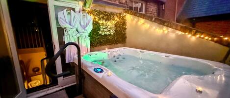 Executive Apartment, 3 Bedrooms | Terrace/patio