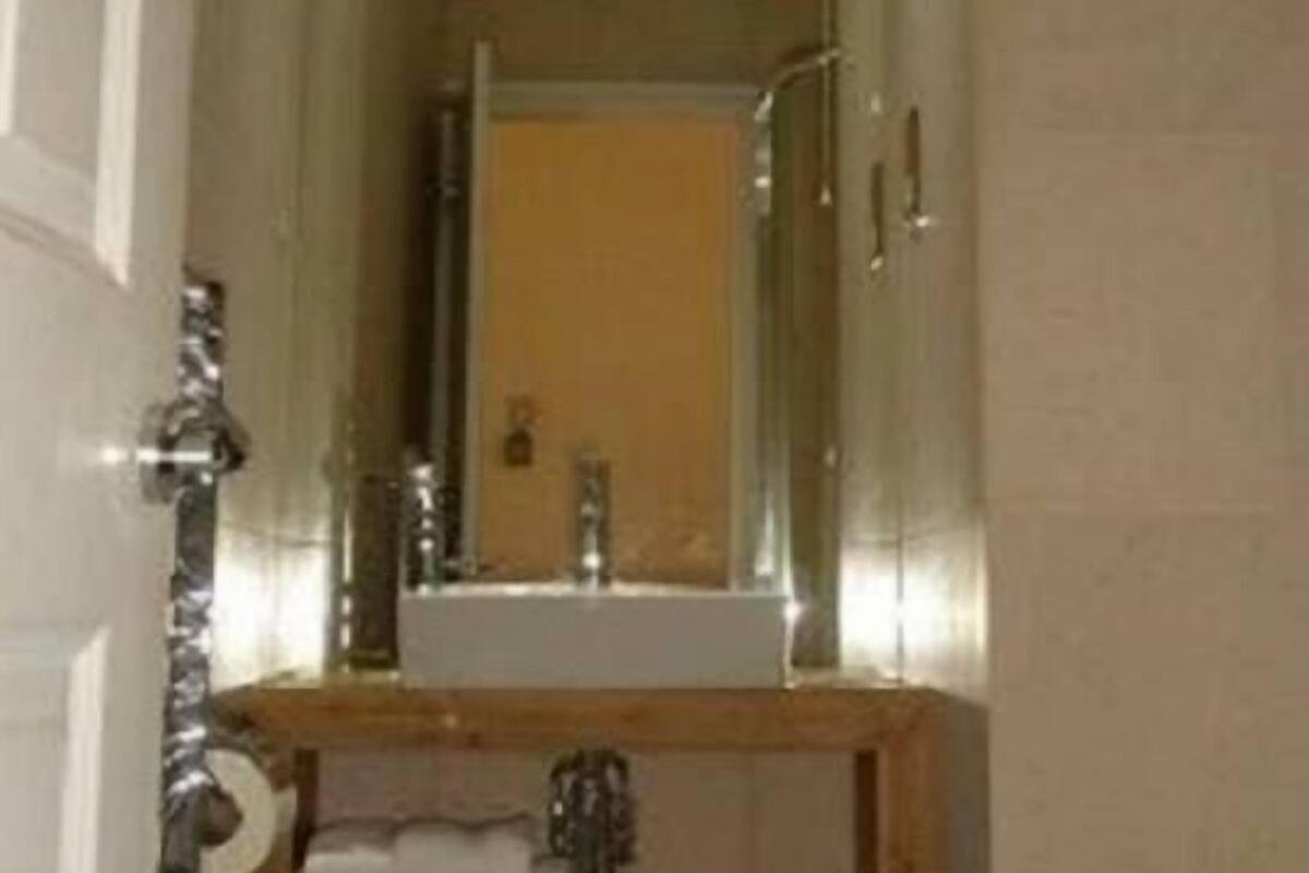 executive single room | living area | led tv