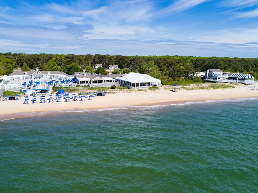 Private beach nearby, beach bar