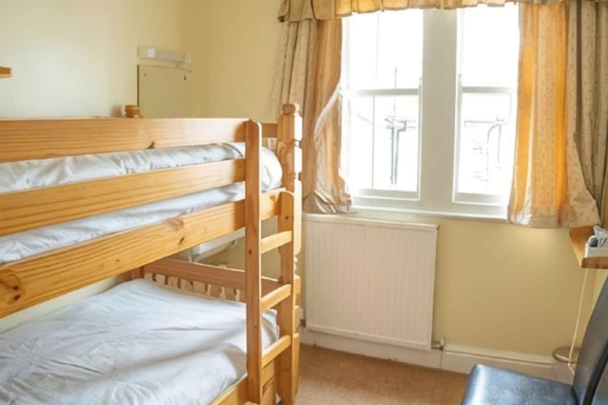 Twin Bunk Room