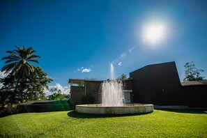 Fachada de la propiedad