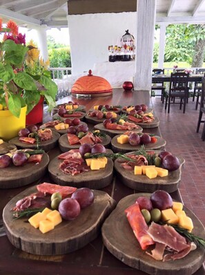 Desayuno continental incluido todos los días 