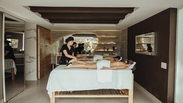 Salas de tratamiento para parejas, sauna y baño de vapor