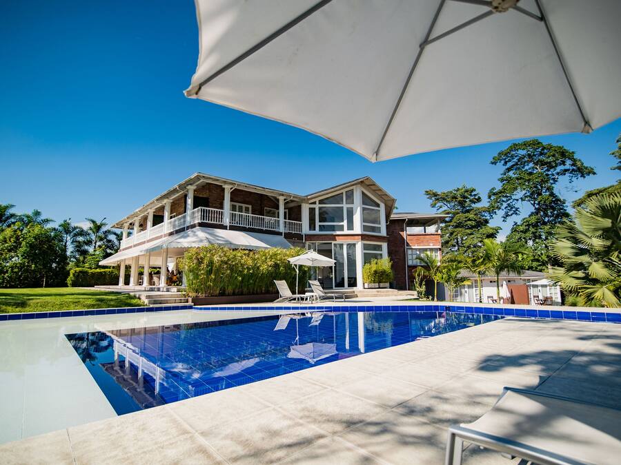 Outdoor pool, open 7:00 AM to 10:00 PM, sun loungers