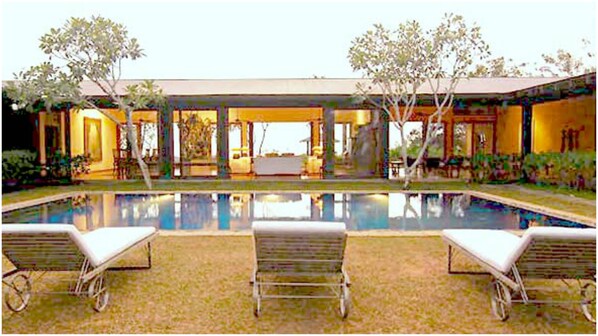 2 outdoor pools, pool umbrellas, pool loungers