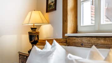 Suite | 1 Schlafzimmer, hochwertige Bettwaren, Minibar, Zimmersafe