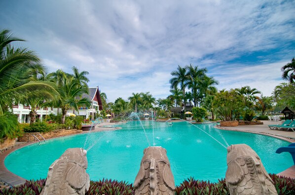 Outdoor pool, open 9 AM to 9 PM, pool umbrellas, pool loungers - Wiang Indra Riverside Resort (Chiang Rai)