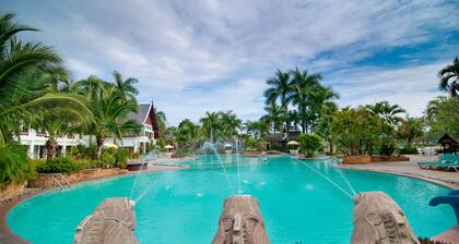 Wiang Indra Riverside Resort