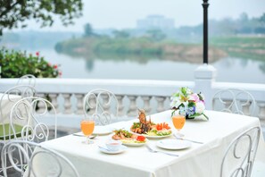 View from property - Wiang Indra Riverside Resort (Chiang Rai)