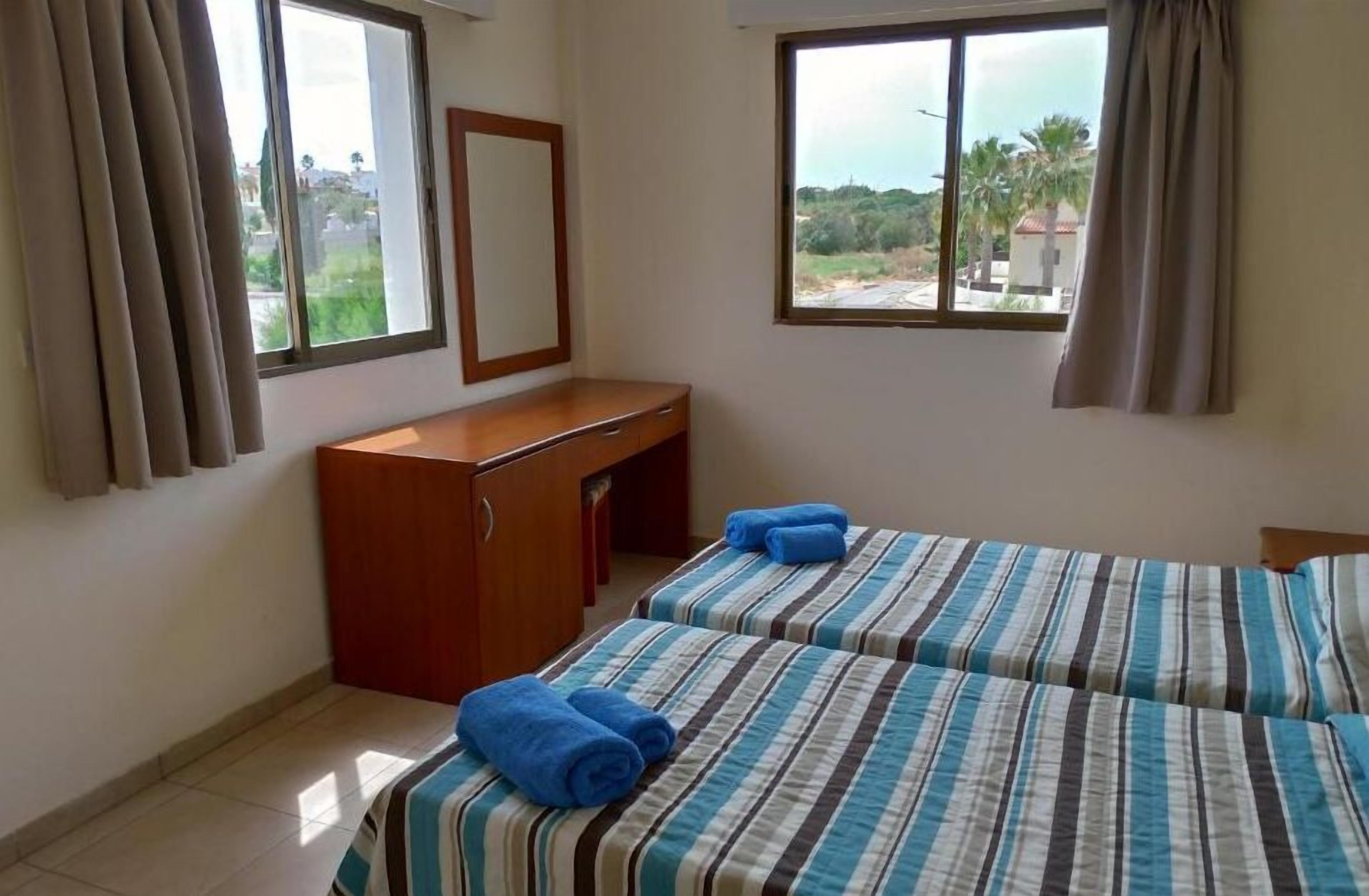 Photo - Maricosta Apartments