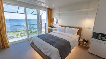 Rich Double Room | Chăn bông, nệm cao su hoạt tính (memory foam), phòng cách âm