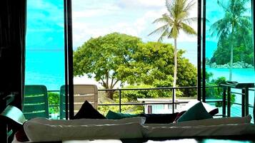 Quarto luxo, vista para o mar | Cofres nos quartos, escrivaninha, camas extras/dobráveis (sobretaxa)