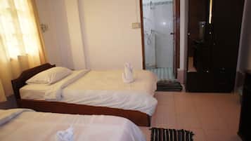 Twin Room | In-room safe, free WiFi