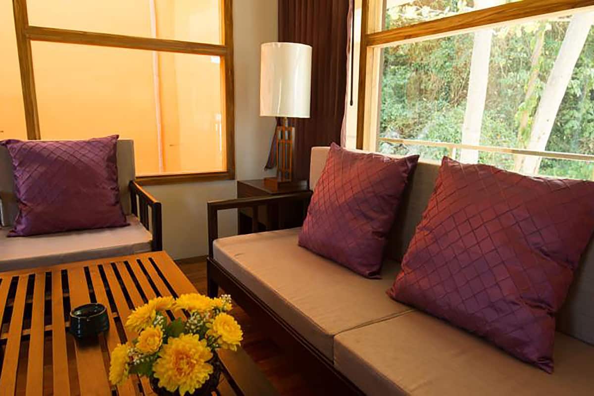 family suite, 2 bedrooms, non smoking, sea view | 1 bedroom, premium bedding, minibar, in-room safe